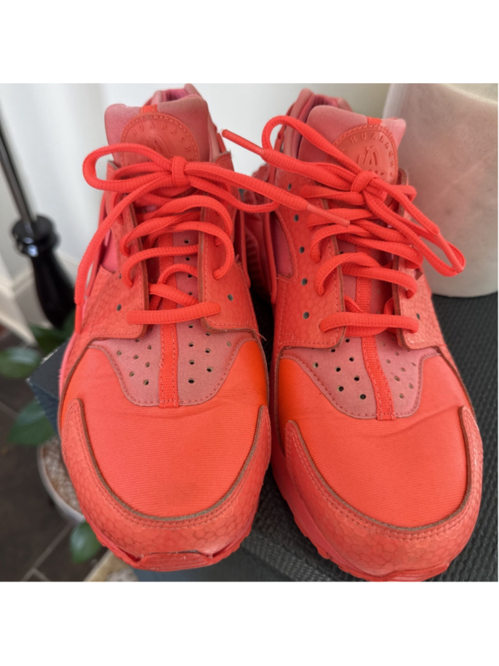 Nike Air Huarache Run Premium' Hot Lava' 683818-800 Womens 11